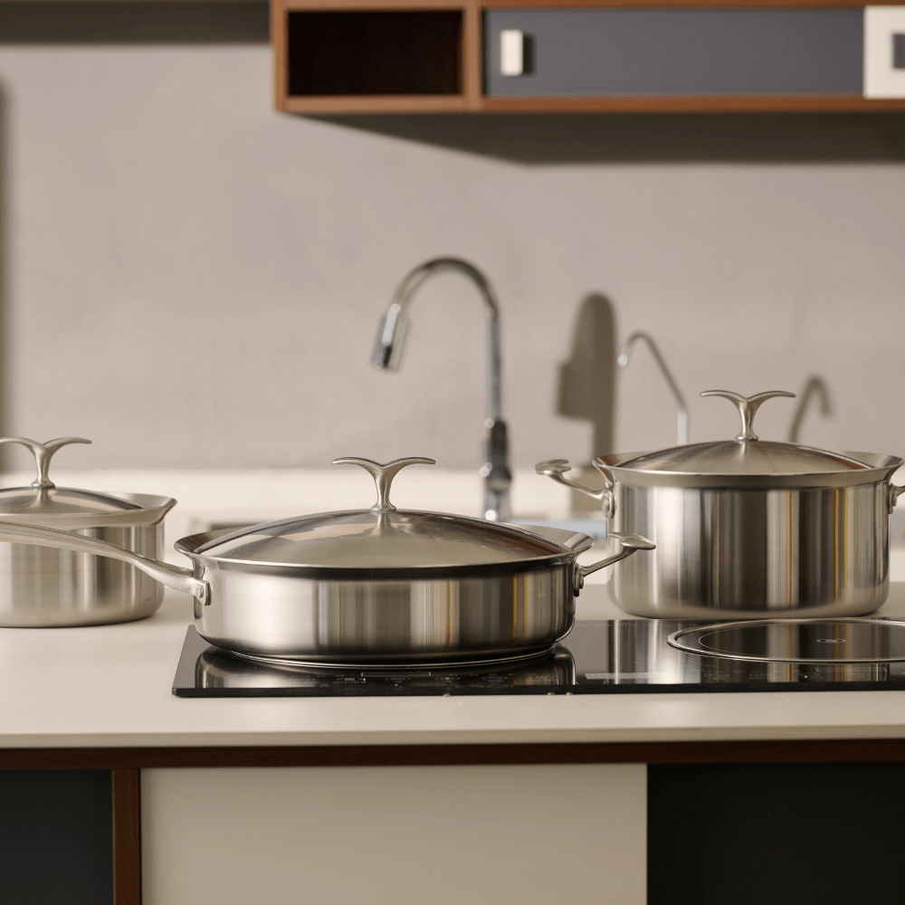 Stainless Steel and Non-Stick Sauté Pans Compared for Everyday Cooking - USELUCK-Cookware: Healthy Non-Stick Pots and Pans